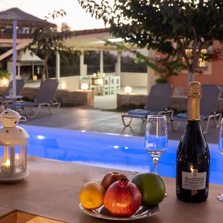 Nautilus - Private Pool Vakantiehuis *
